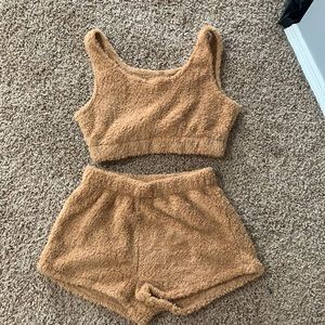 Fuzzy brown PJ set